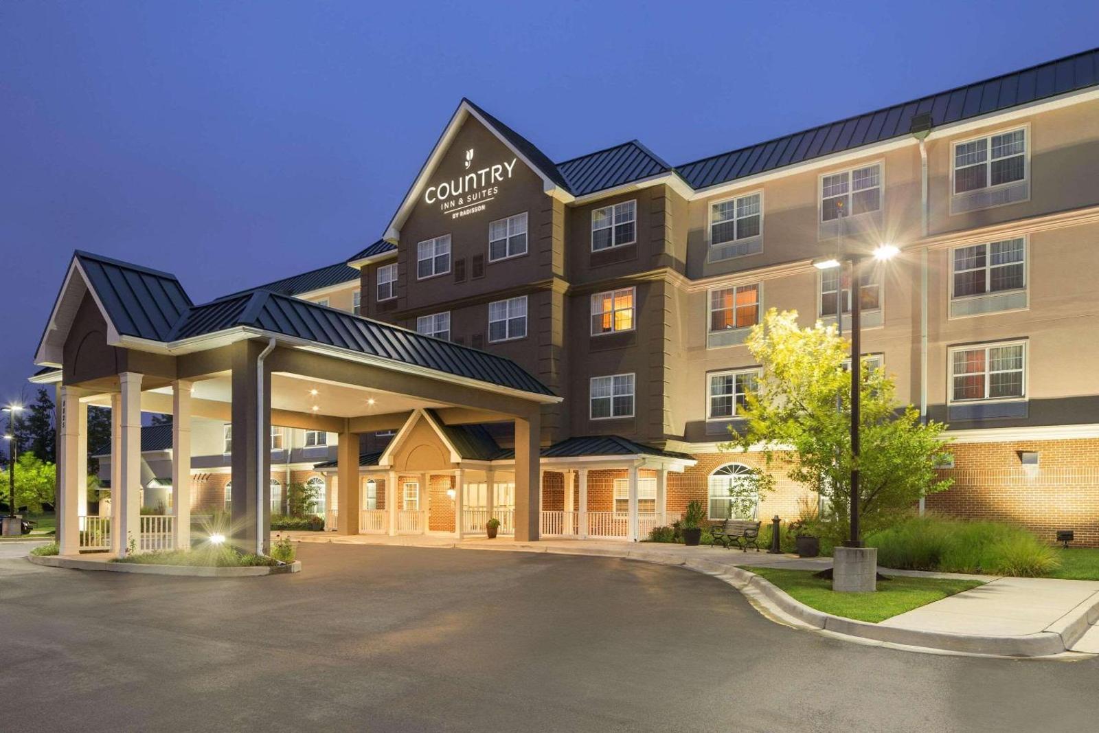 Country Inn & Suites by Radisson, Baltimore North, MD